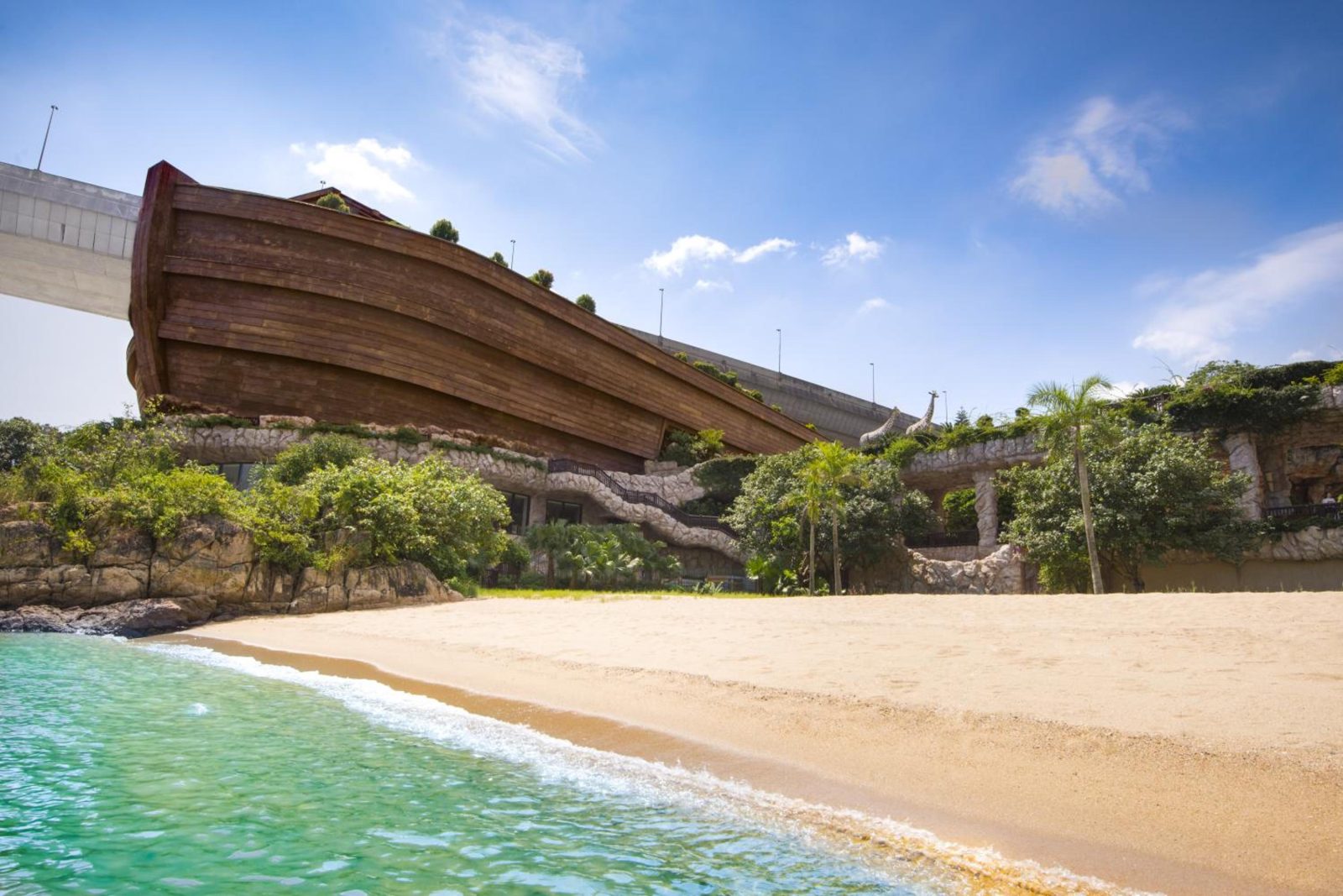 Noah’s Ark Hotel & Resort — photo 2