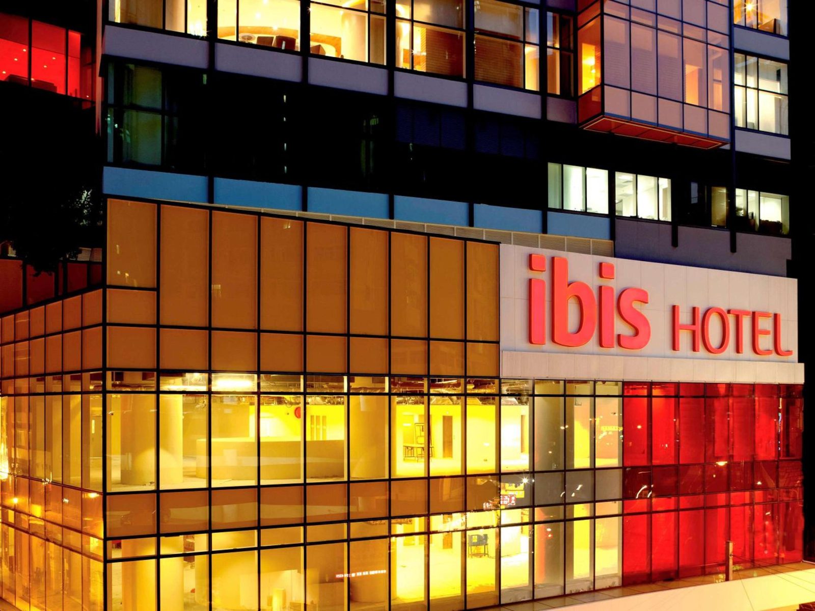 Ibis Hong Kong Central & Sheung Wan — photo 2