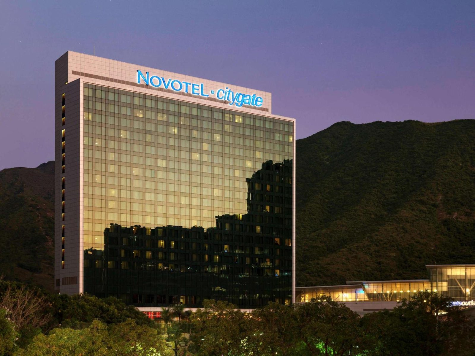 Novotel Citygate Hong Kong — photo 2