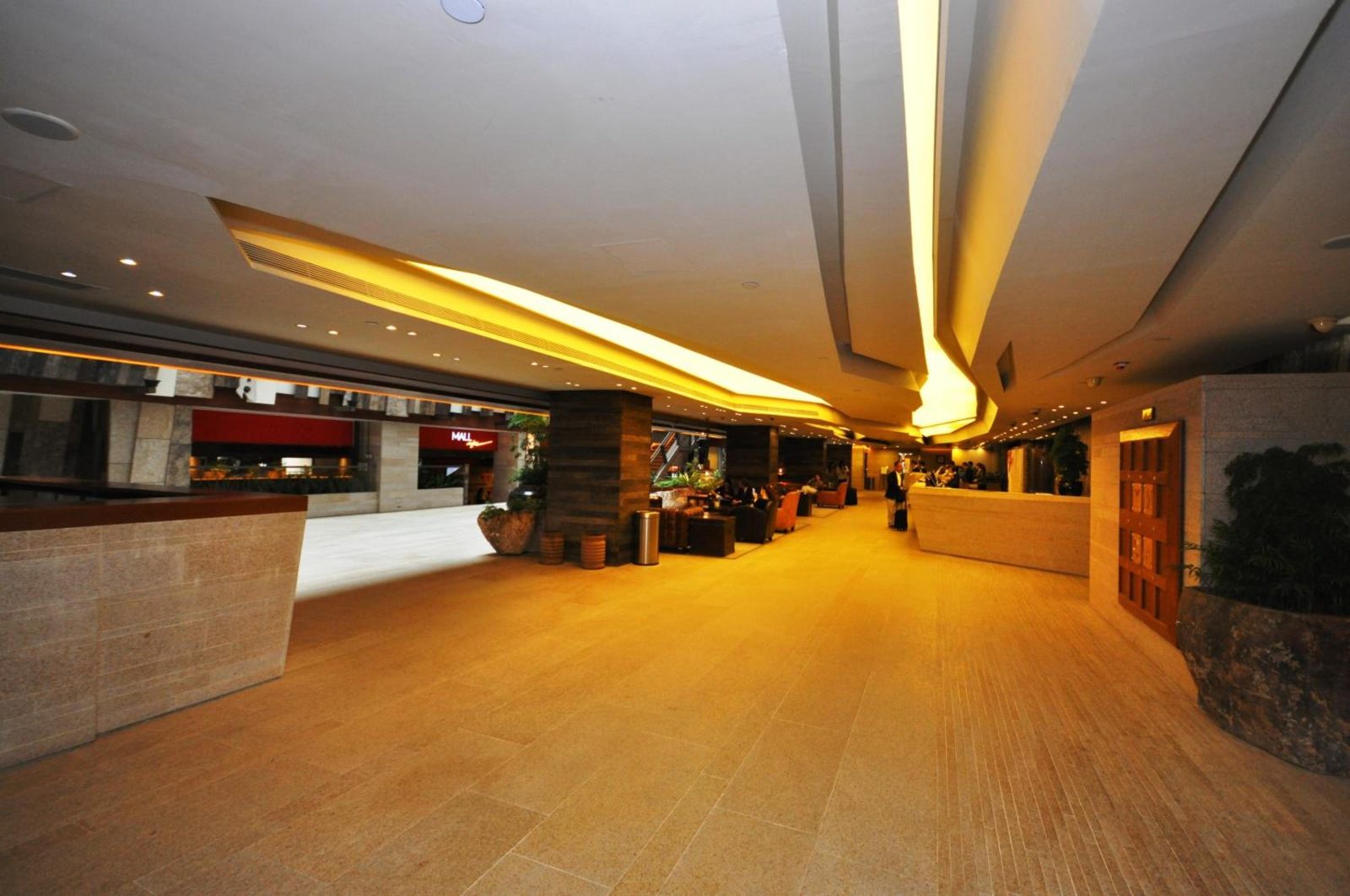 The Salisbury - YMCA of Hong Kong — photo 7