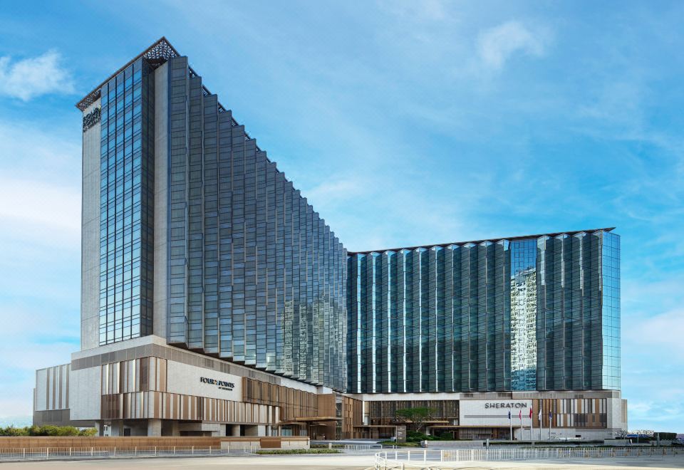 Four Points by Sheraton Hong Kong, Tung Chung